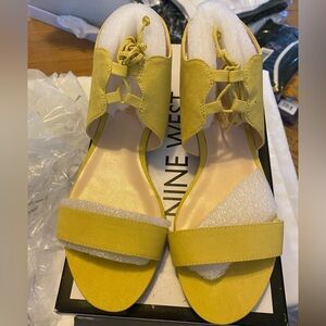 Nine West brand yellow sandals. NWOT. Size 7